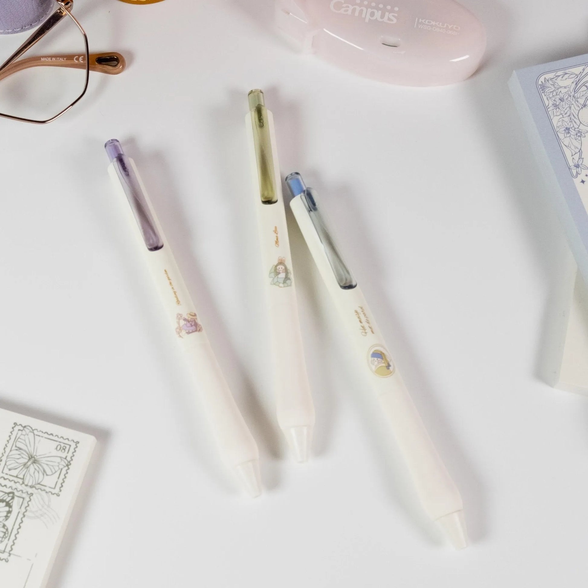 Classic Art Bunny Gel Pen 0.5mm black with art-inspired bunny design and soft silicone grip - Miouva