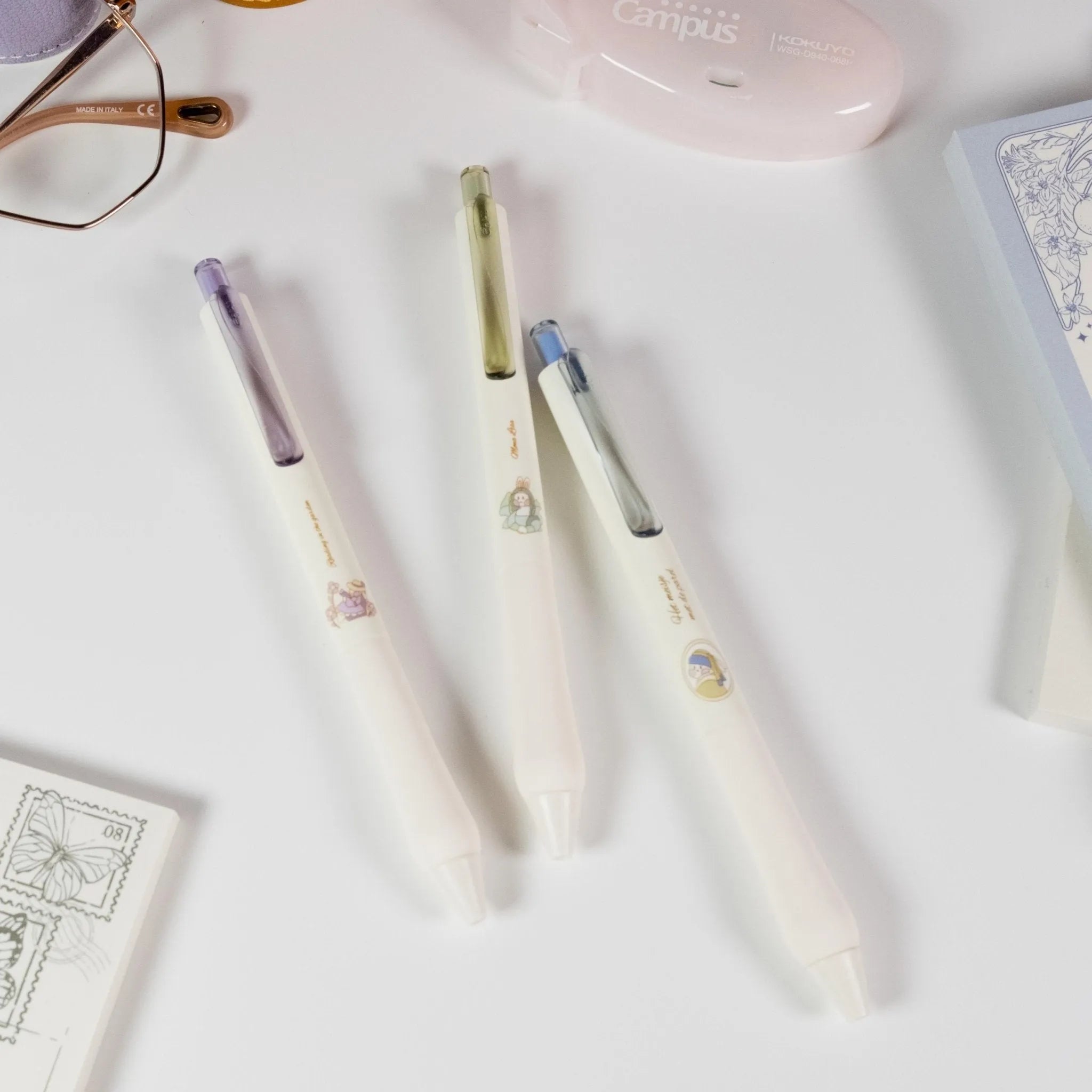 Classic Art Bunny Gel Pen 0.5mm black with art-inspired bunny design and soft silicone grip - Miouva
